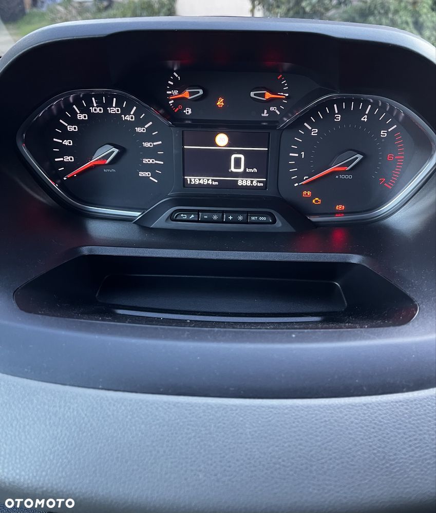 Peugeot Rifter - 6