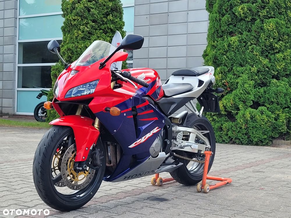 Honda CBR - 11