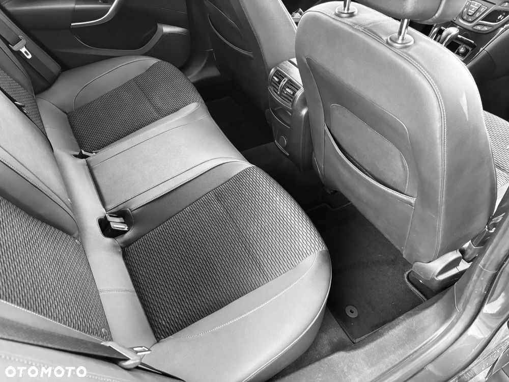 Opel Insignia 2.0 CDTI Executive - 27