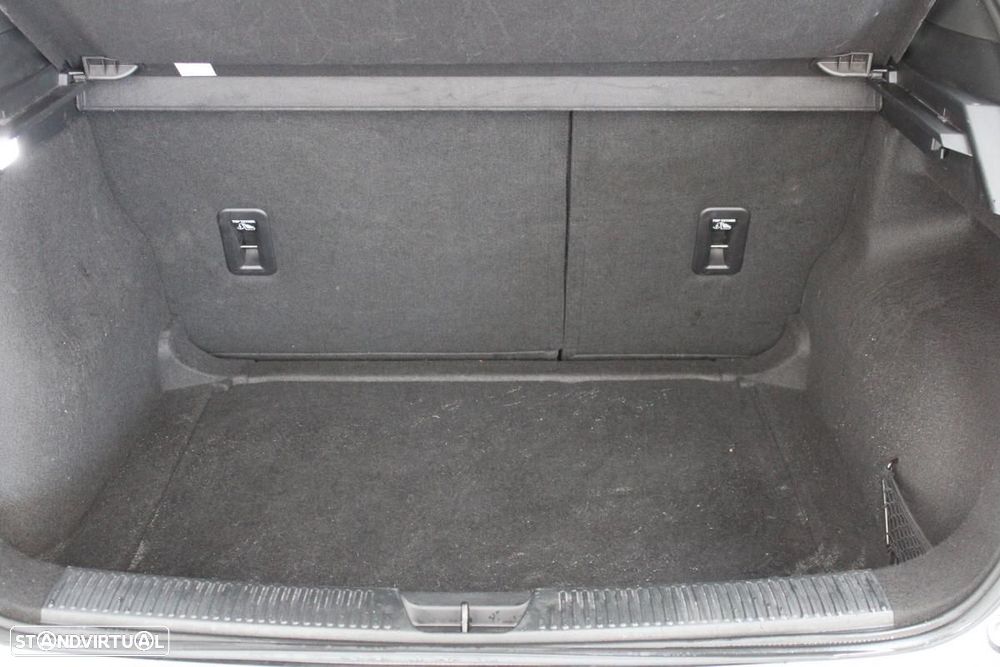 MG MG4 64 kWh Comfort - 10