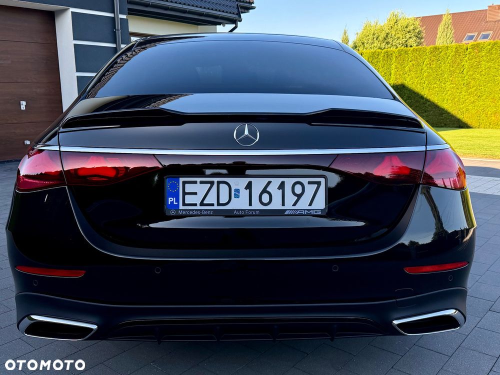 Mercedes-Benz Klasa E 220 d mHEV 4-Matic AMG 9G-Tronic - 19