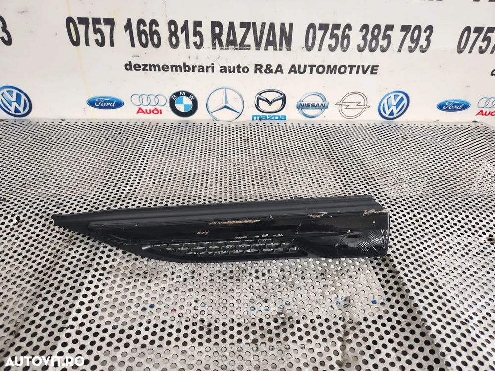 Ornament Grila Aripa Stanga Fata Range Rover Evoque L538 Cod BJ32-280B11-ABW - Dezmembrari Arad - 2