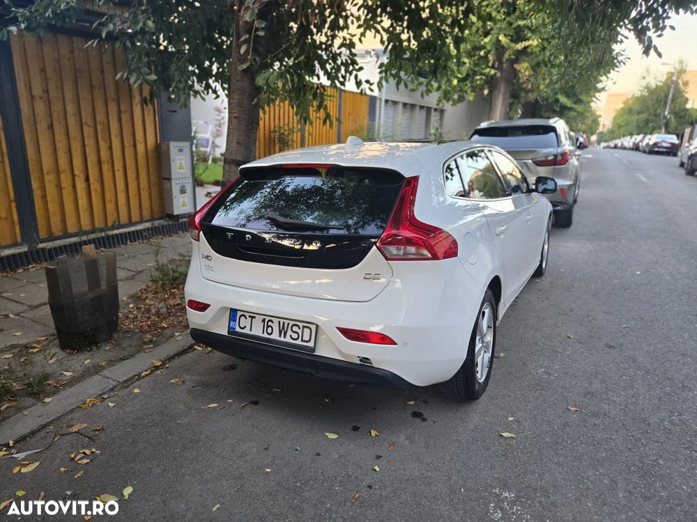 Volvo V40 D2 Aut. Momentum - 4