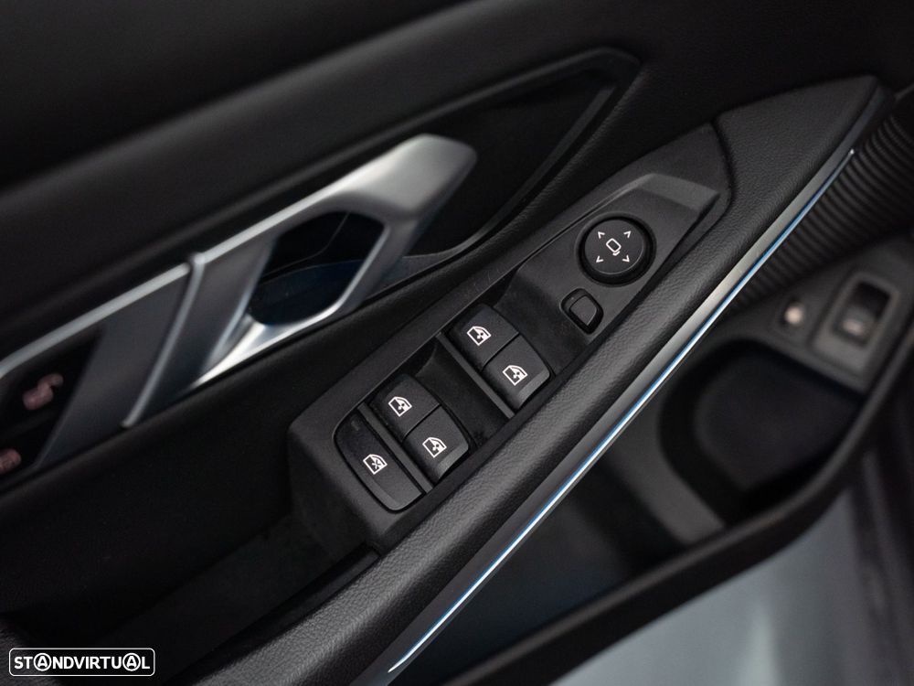 BMW 330 e Line Luxury Auto - 20