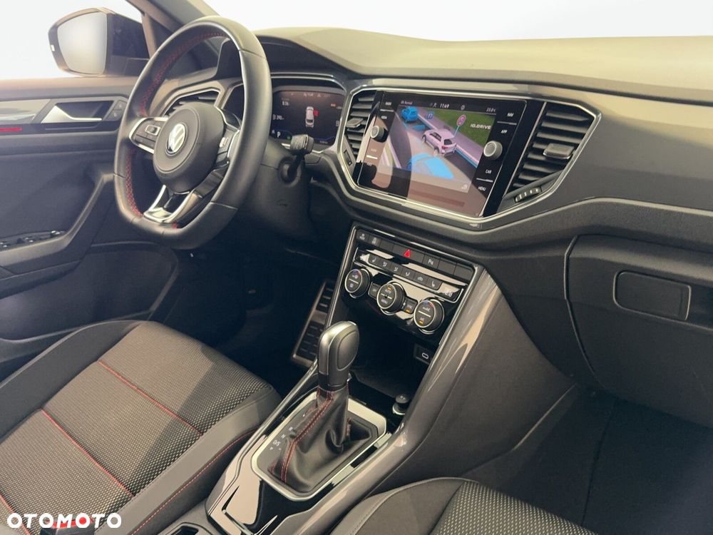 Volkswagen T-Roc - 17