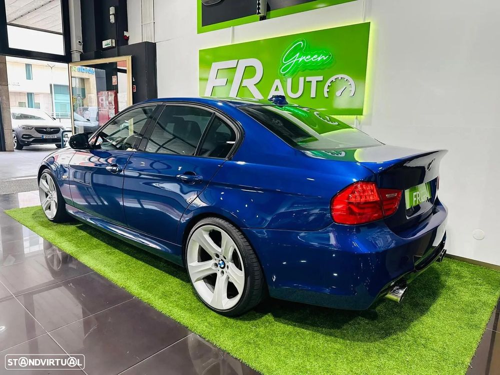 BMW 318 d Pack M - 15