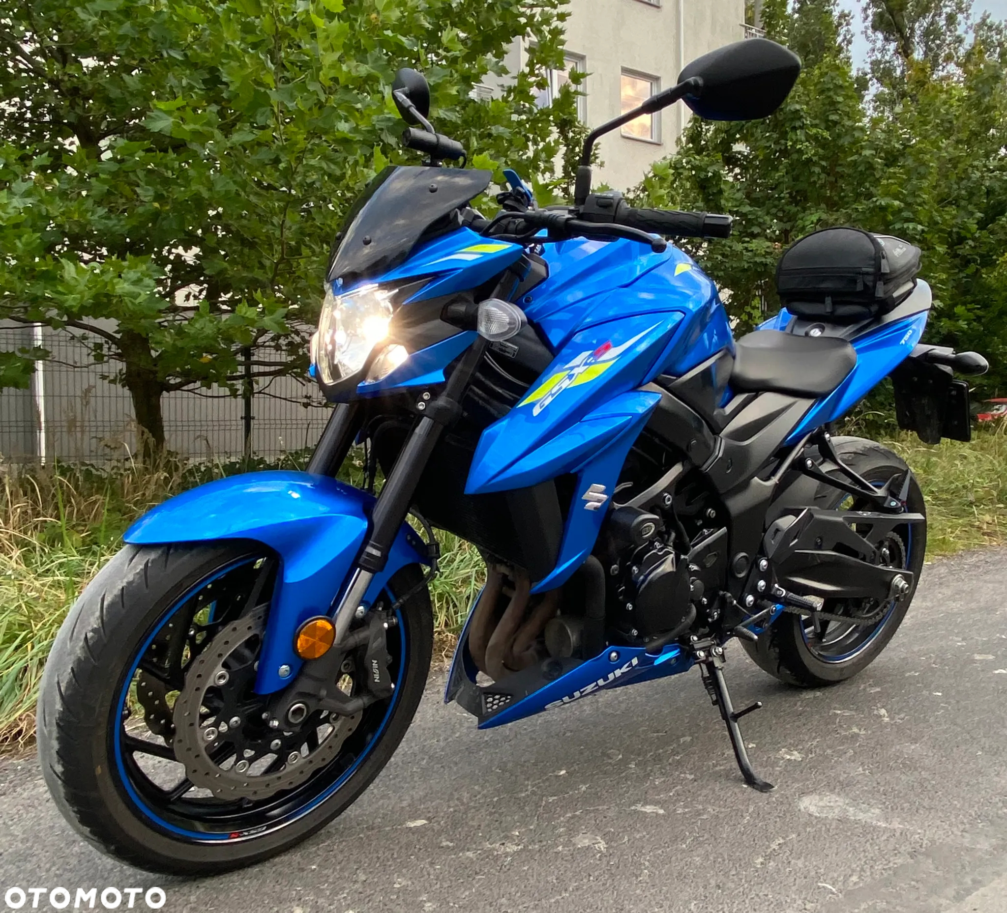 Suzuki GSX - 4
