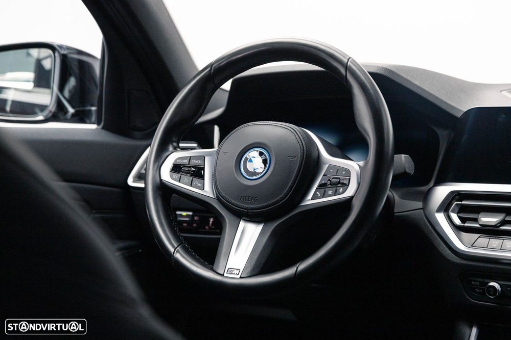 BMW 320 e Pack M Auto - 23