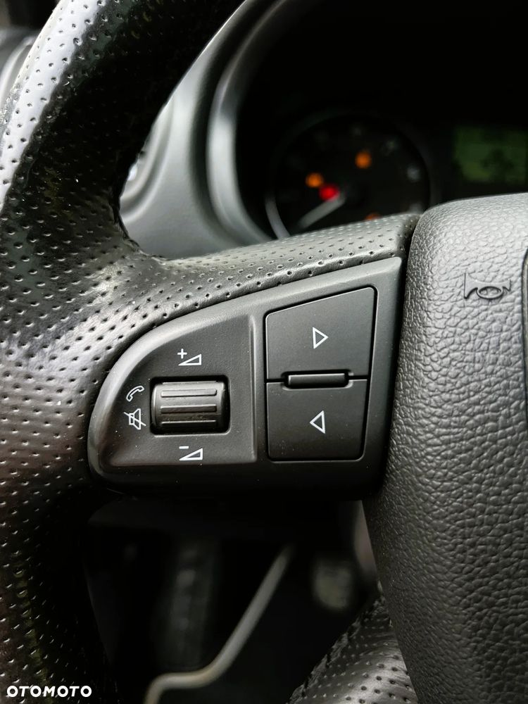 Skoda Roomster 1.4 16V Scout - 26