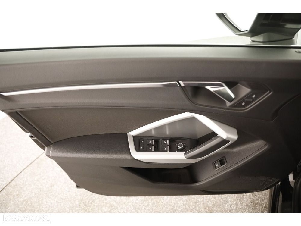 Audi Q3 45 TFSIe S tronic - 36