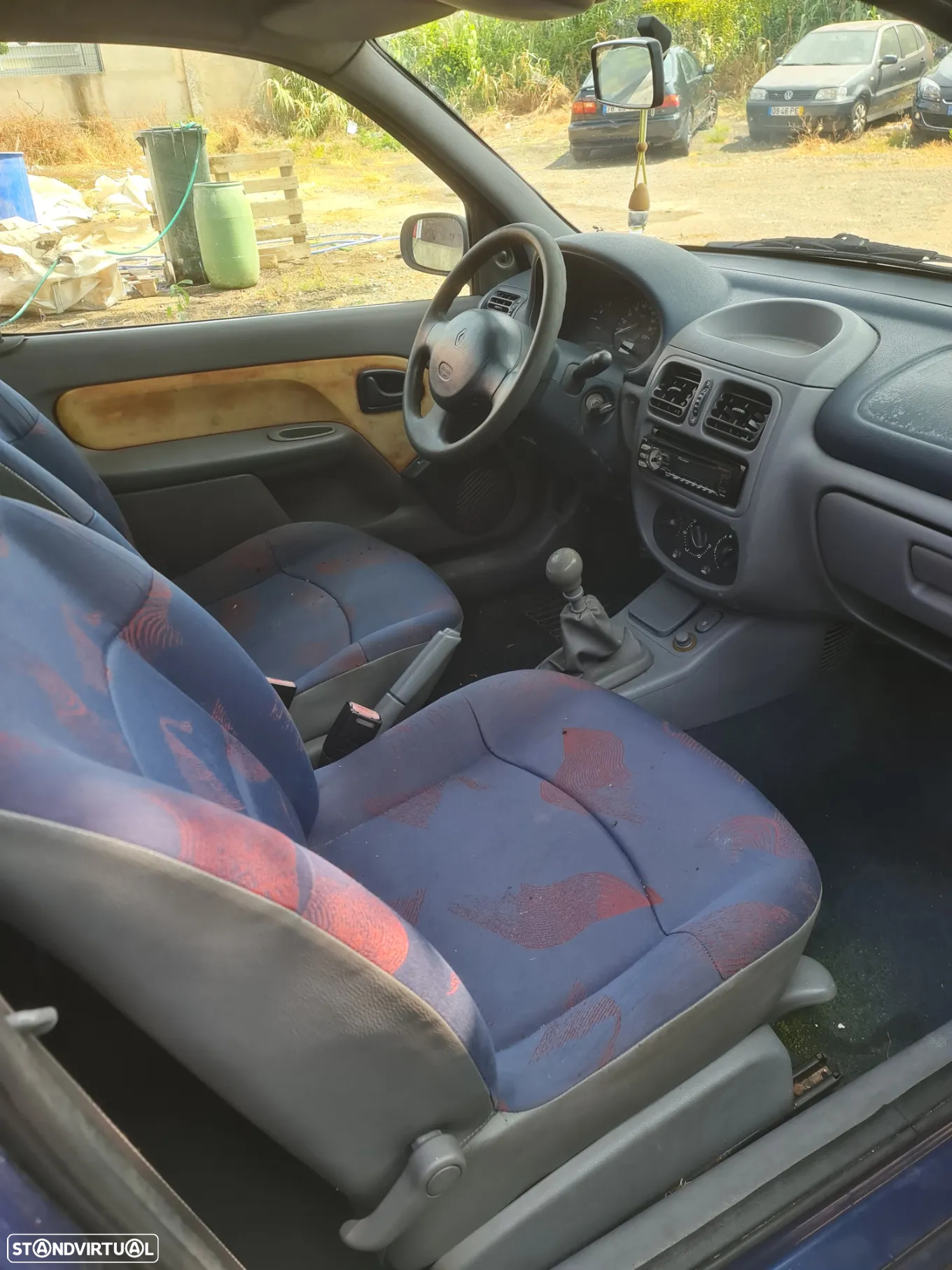 Renault Clio 1.9 D RXE - 10