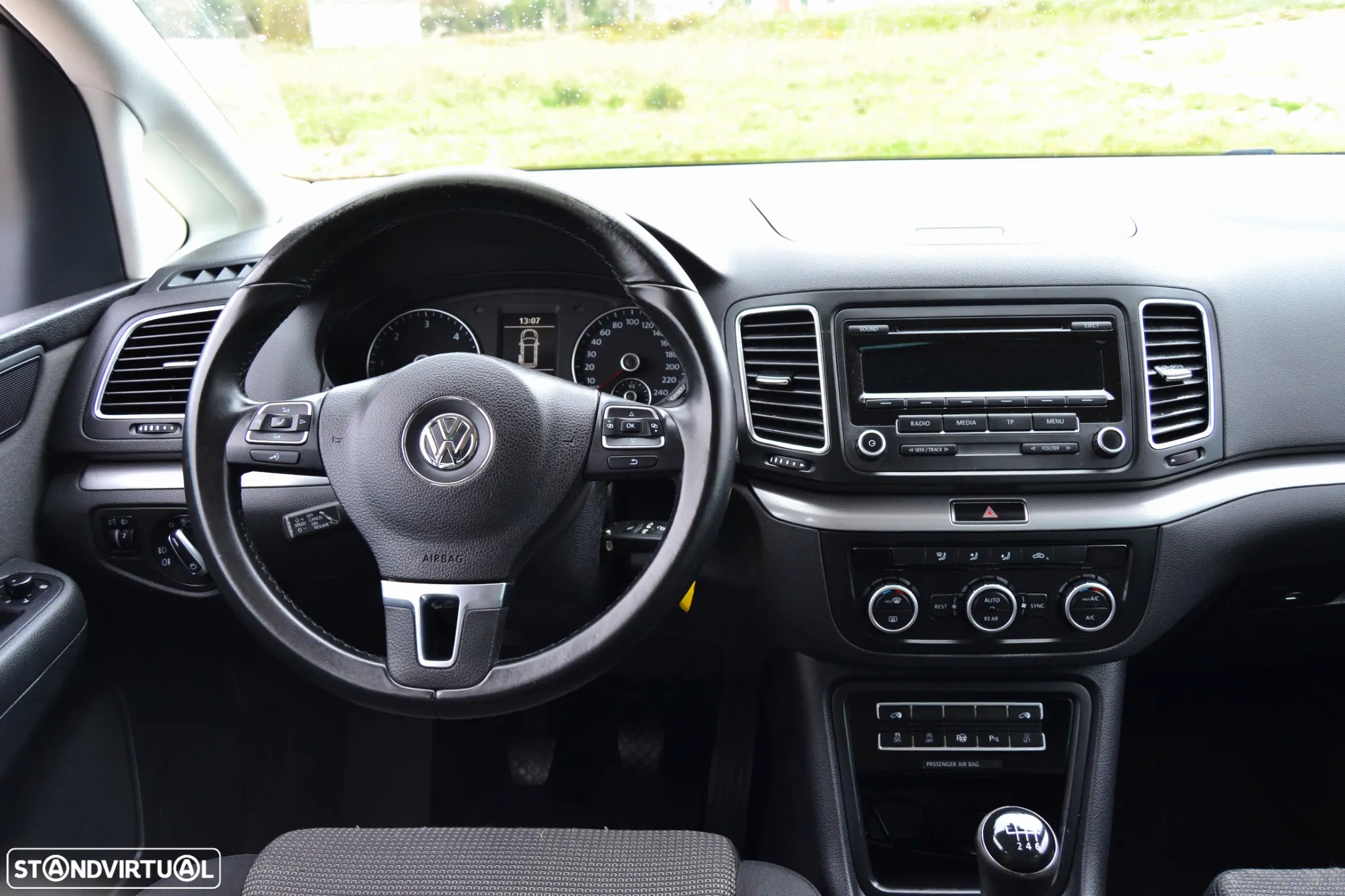 VW Sharan 2.0 TDI Confortline - 12