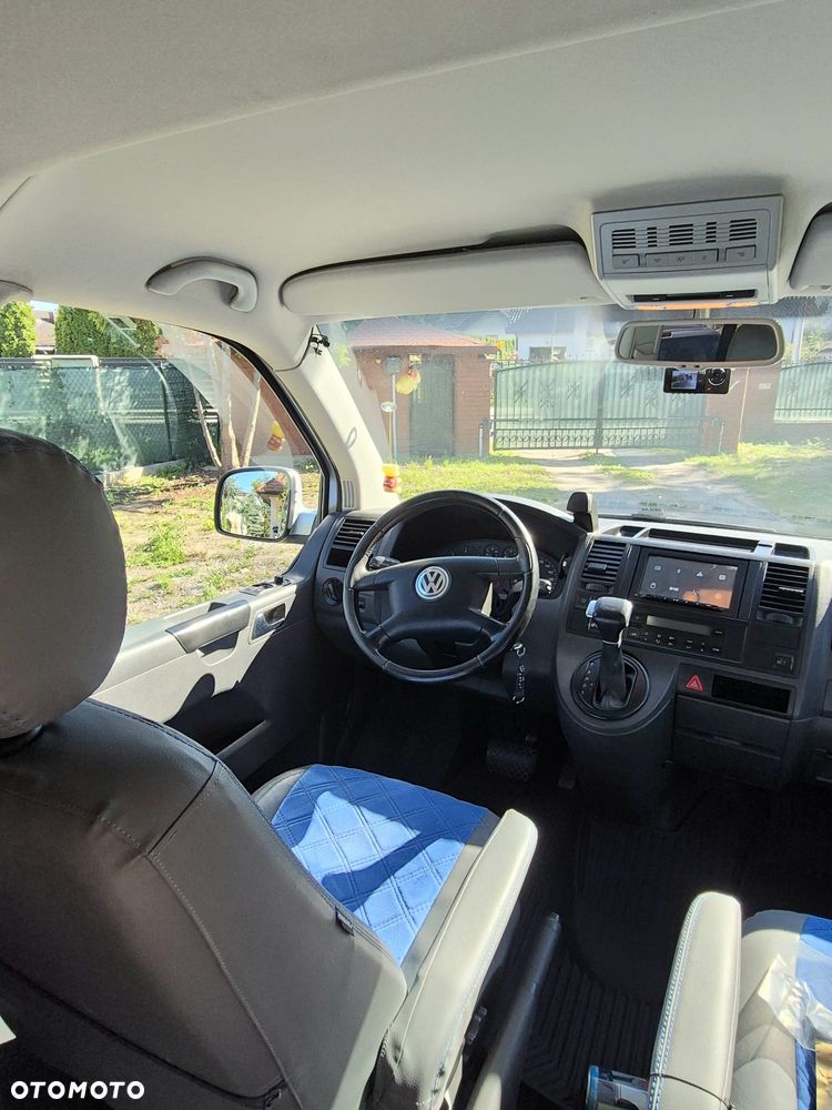 Volkswagen Caravelle - 15