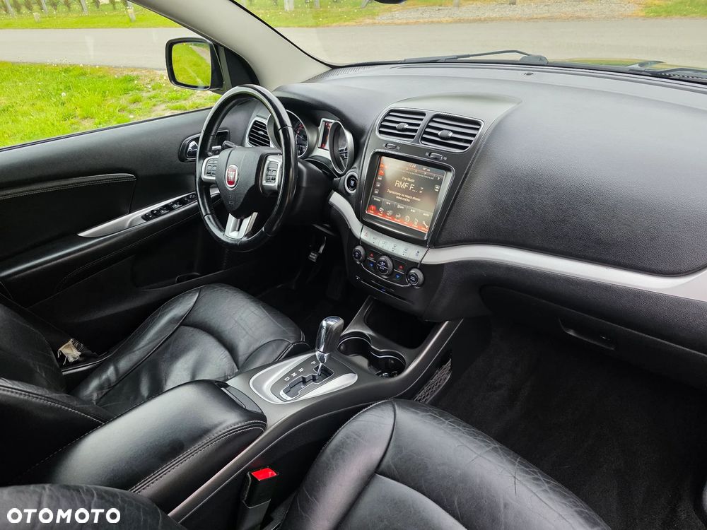 Fiat Freemont 2.0 Multijet 16V DPF Automatik Allrad Lounge - 26