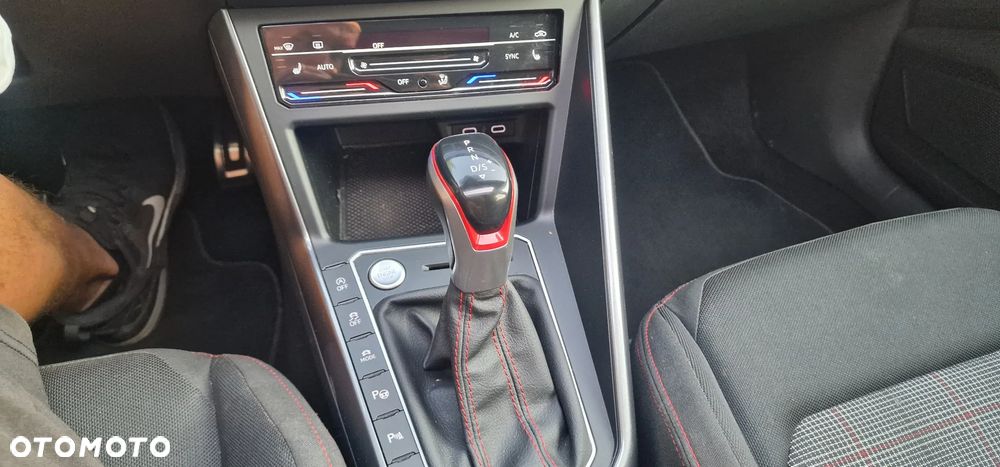 Volkswagen Polo 2.0 TSI GTI DSG - 21