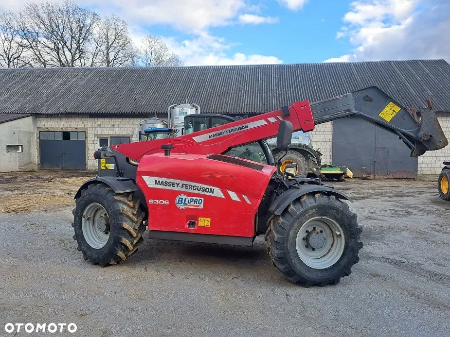 JCB 415E  przegubowa/  teleskopowa massey ,bobcat - 3