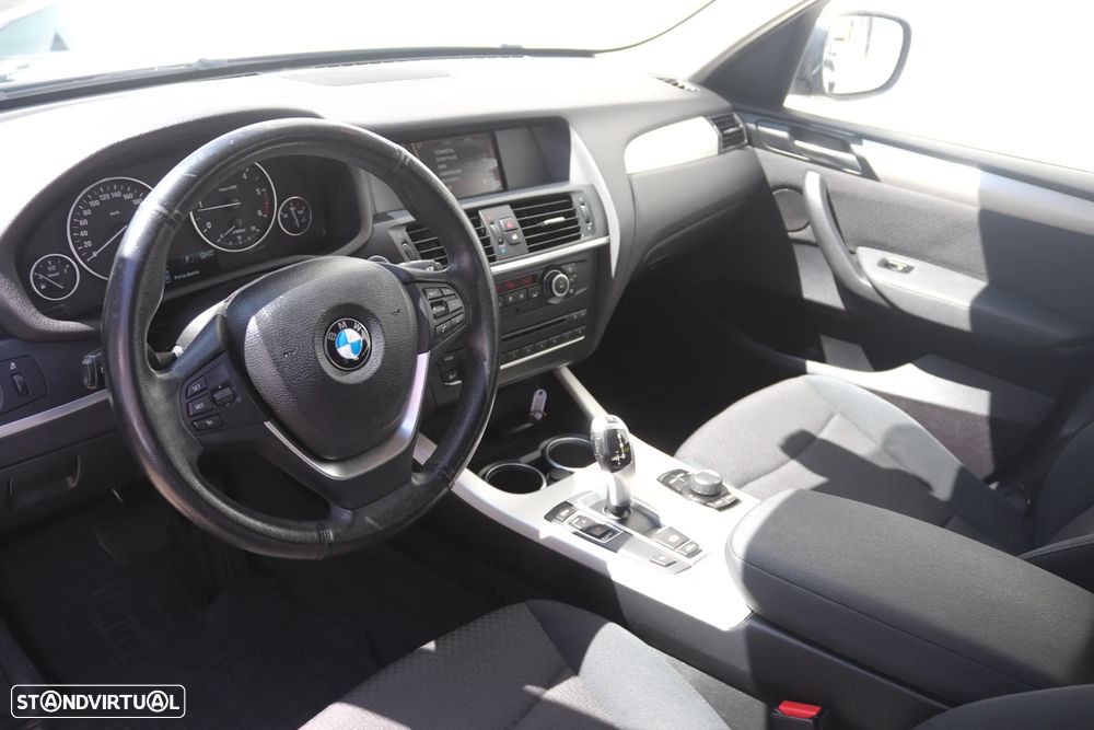 BMW X3 18 d sDrive Auto - 8
