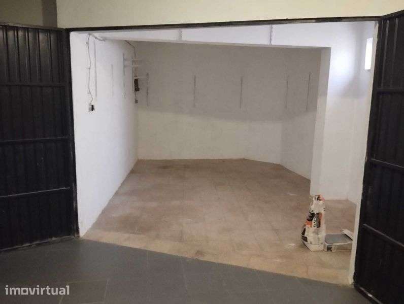 Alugo garagem box almada pragal - Grande imagem: 4/5