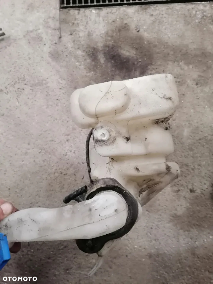 Zbiornik Zbiorniczek Płynu Spryskiwaczy Pompki Audi A8 D3 - 8