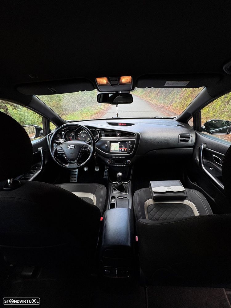 Kia Ceed 1.6 CRDi GT Line - 7