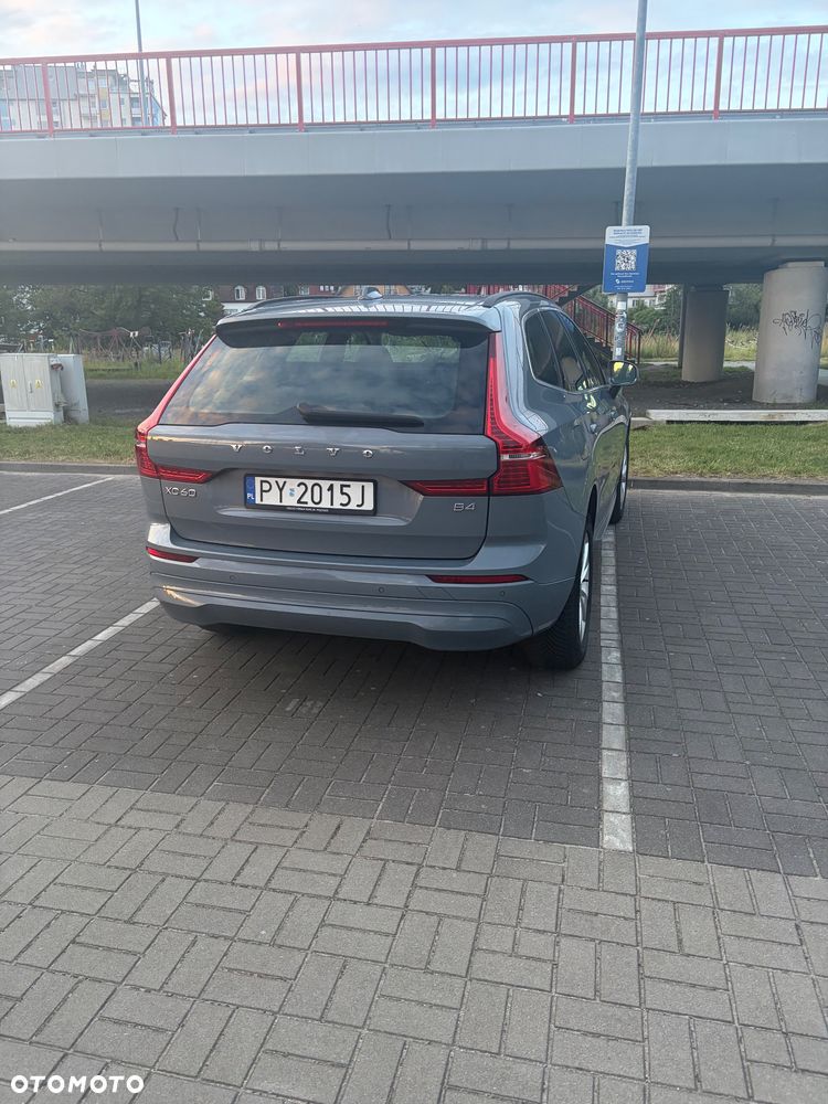 Volvo XC 60 B4 D Essential - 5
