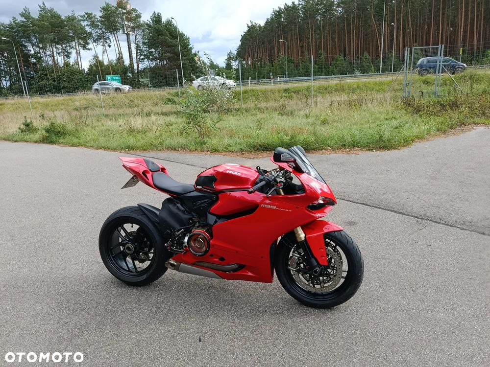 Ducati 1199 Panigale - 2