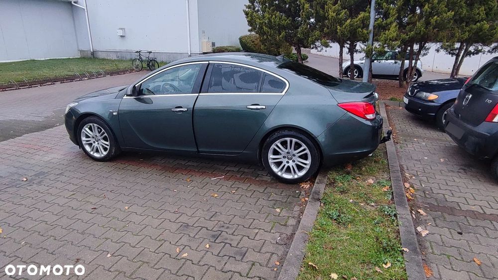 Opel Insignia 1.8 - 10