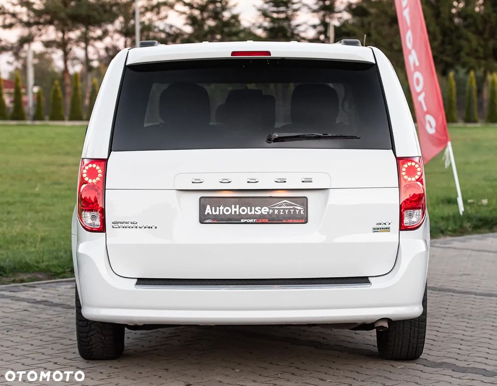 Dodge Grand Caravan 3.6 R/T - 9