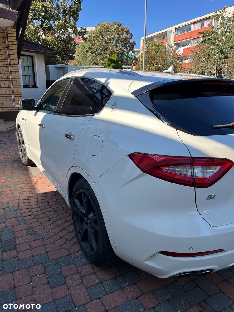 Maserati Levante Granlusso - 20
