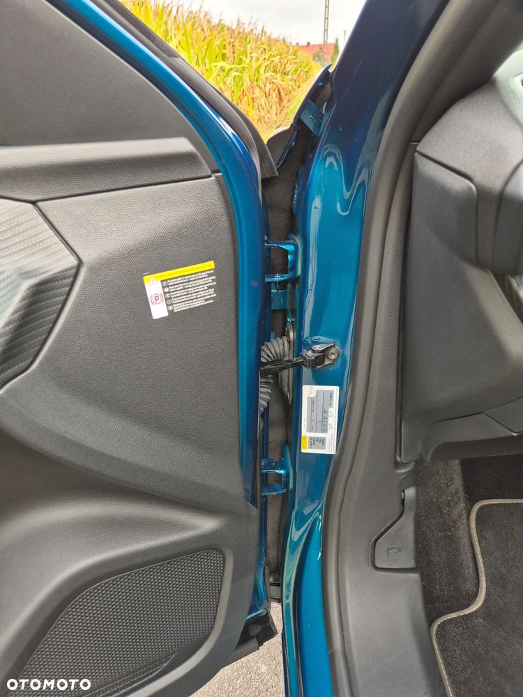 Peugeot 2008 Hybrid 136 e-DSC Allure - 11