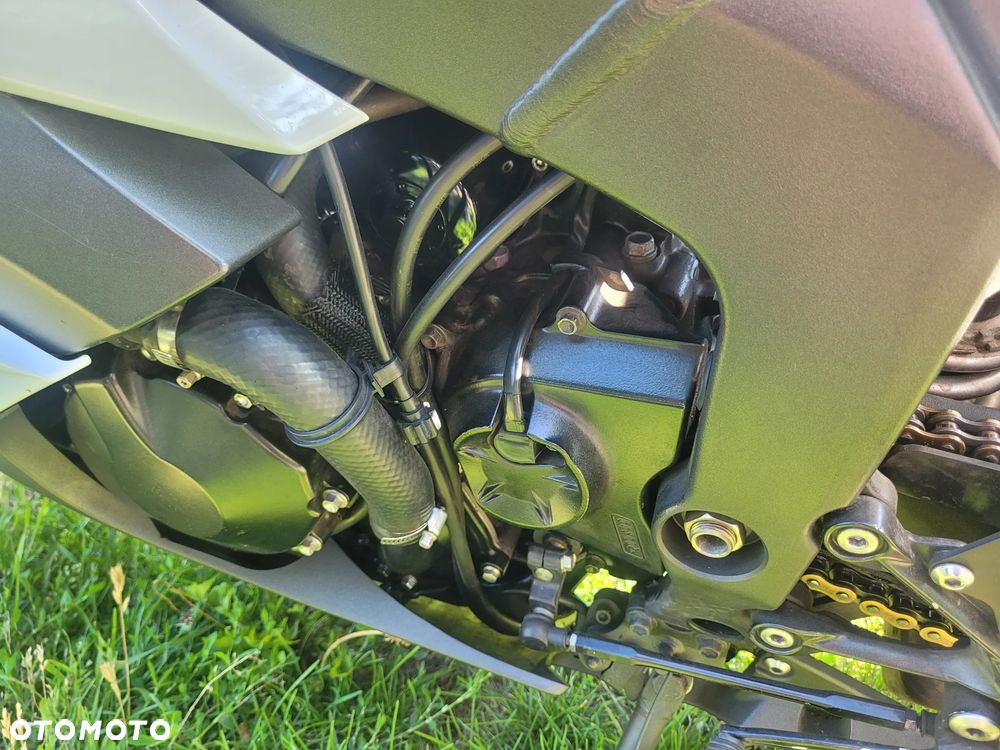 Kawasaki ZXR - 9