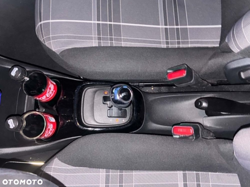 Peugeot 108 - 10