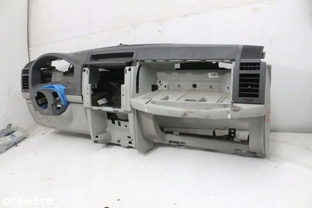 Konsola Deska Jeep Cherokee KK Europa - 5