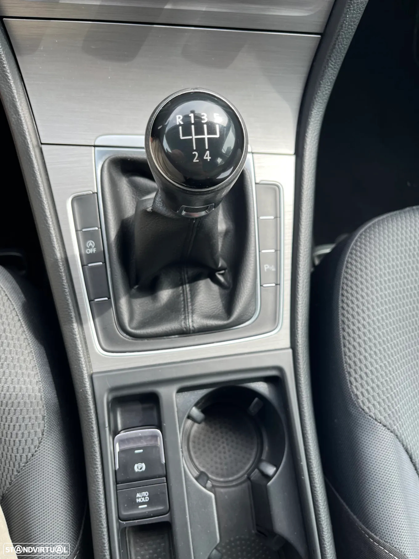 VW Golf 1.6 TDi BlueMotion Confortline - 17
