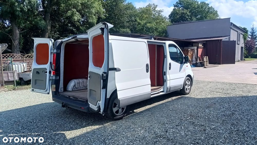 Opel Vivaro - 14