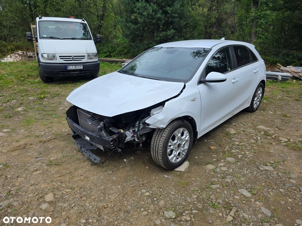 Kia Ceed 1.5 T-GDI M DCT - 8