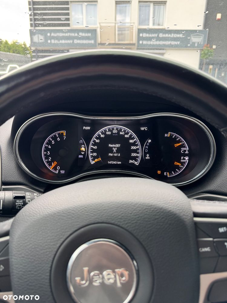 Jeep Grand Cherokee - 20