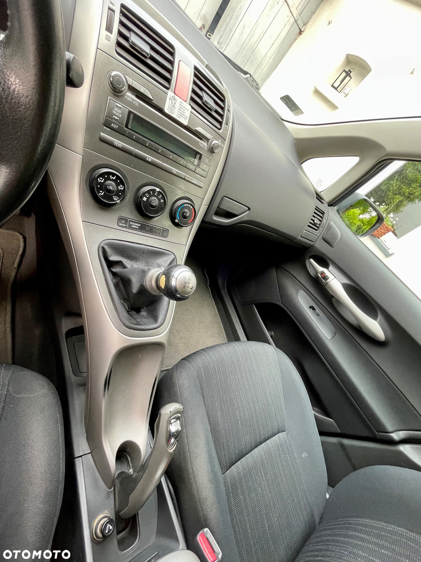 Toyota Auris - 8
