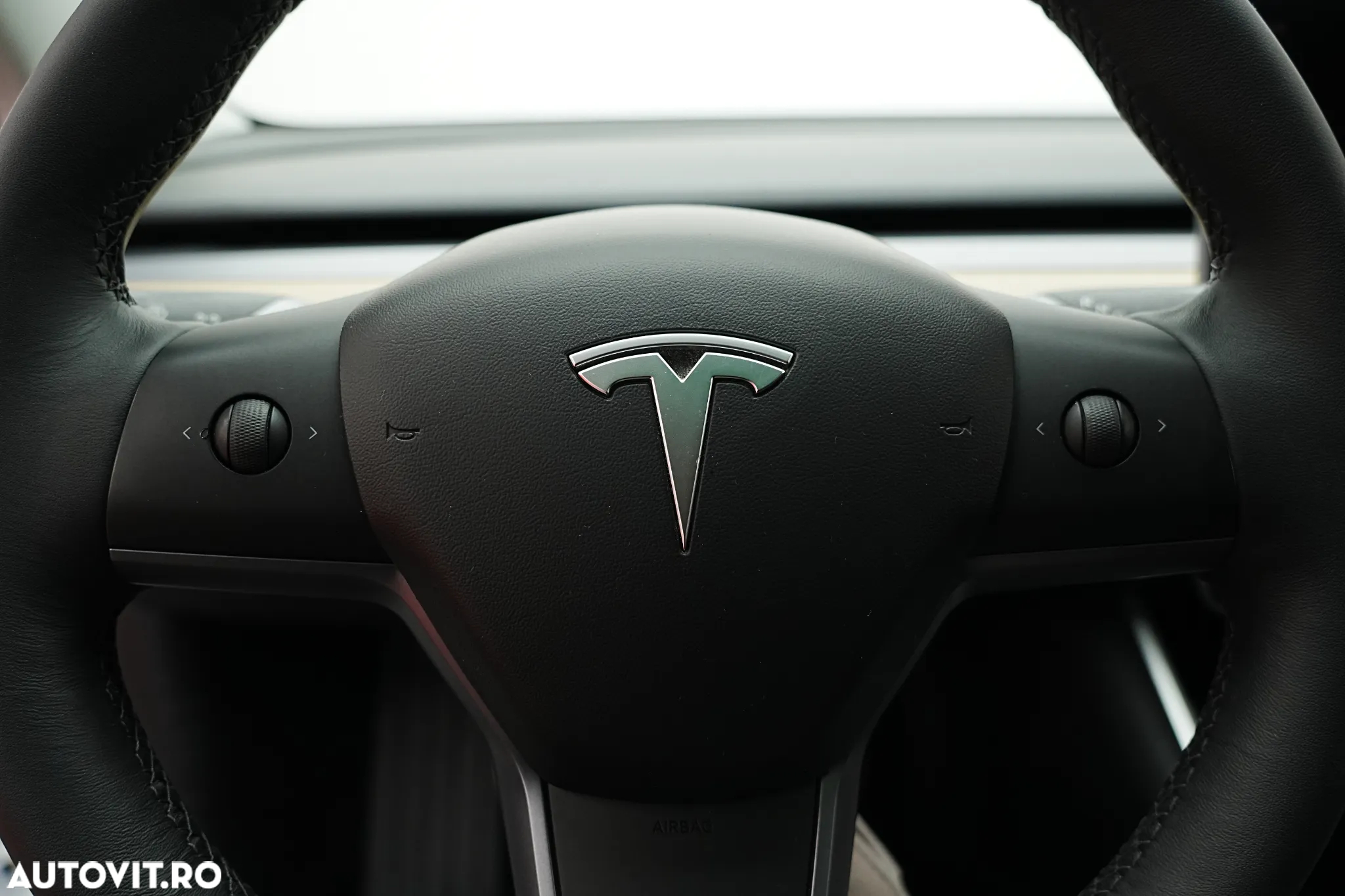 Tesla Model 3 AWD Dual Motor - 39