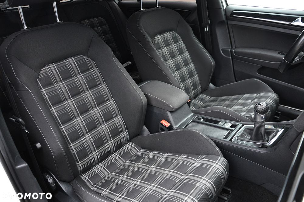 Volkswagen Golf GTD BlueMotion Technology - 6