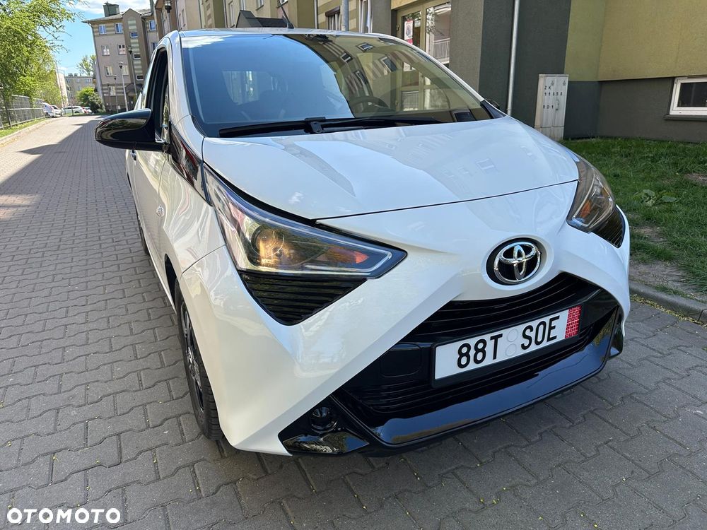 Toyota Aygo x-clusive Style Selection - 11