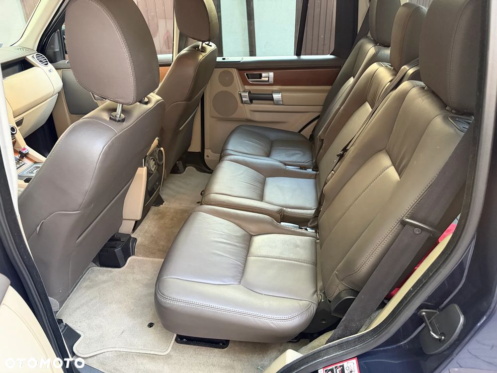 Land Rover Discovery 3.0 SD V6 HSE - 24