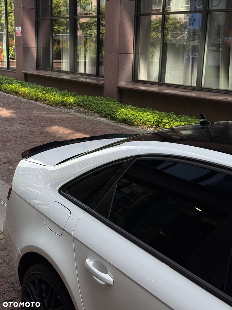 Audi A4 Limousine - 9