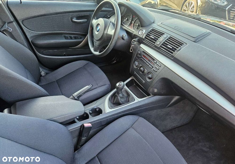 BMW Seria 1 - 10