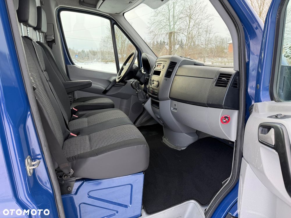 Mercedes-Benz Sprinter - 19