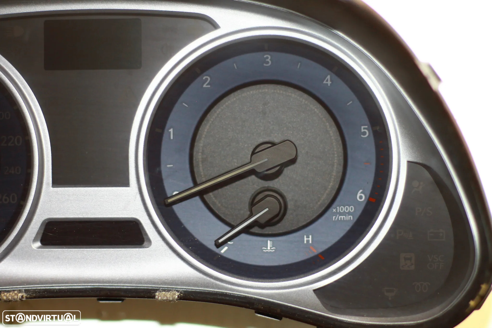 QUADRANTE LEXUS IS 220 - 4