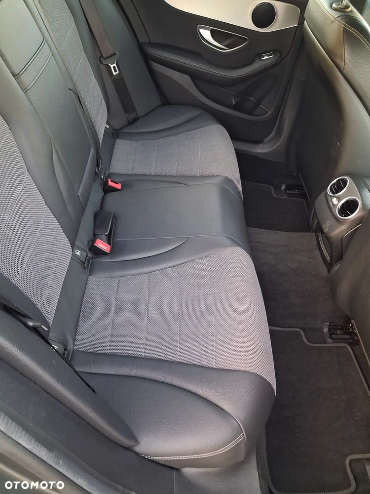 Mercedes-Benz Klasa C 180 (BlueTEC) d - 11