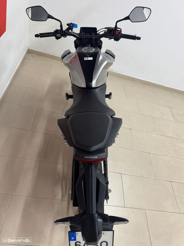 Honda CB 125 R - 3