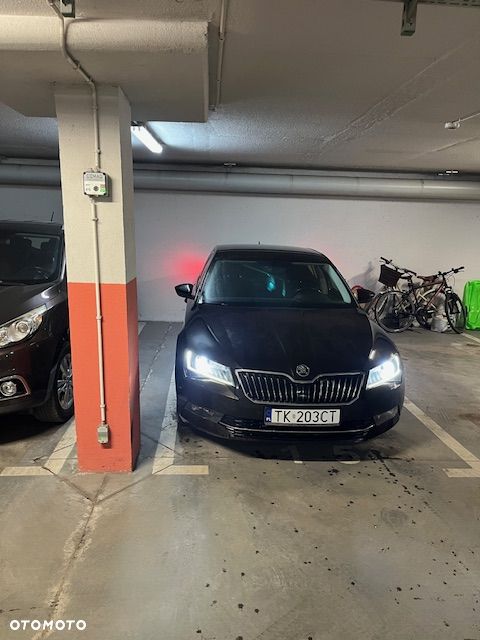 Skoda Superb - 1