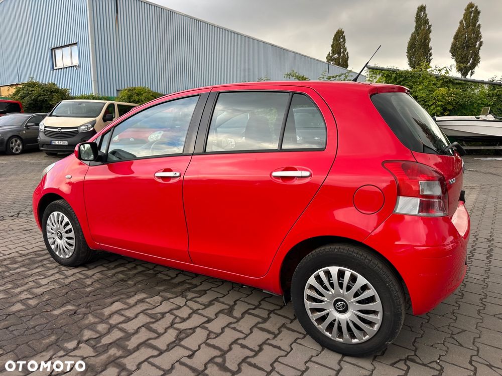 Toyota Yaris 1.0 Premium EU6 - 8